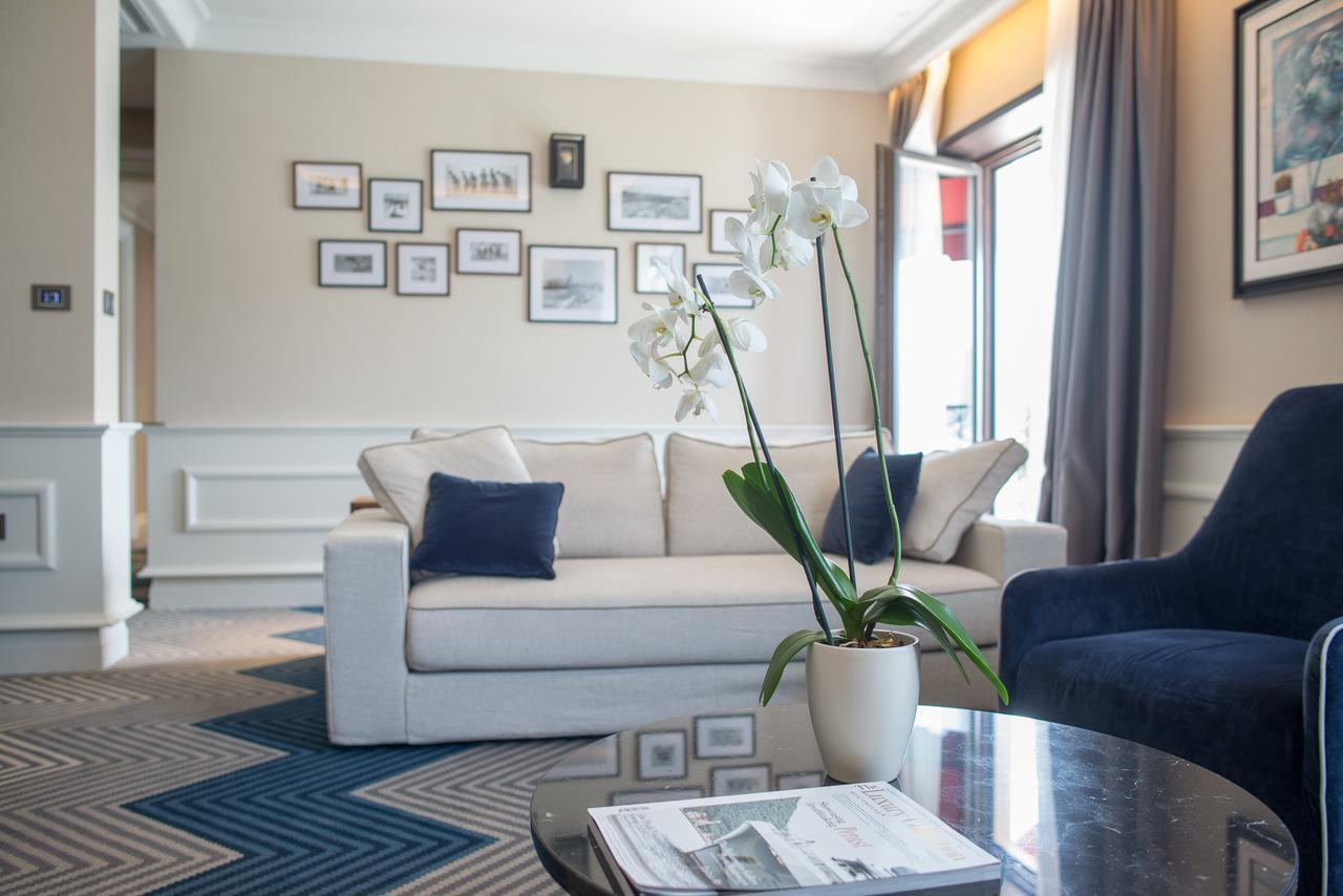 Boutique Hotel La Roche Tivat Exterior photo