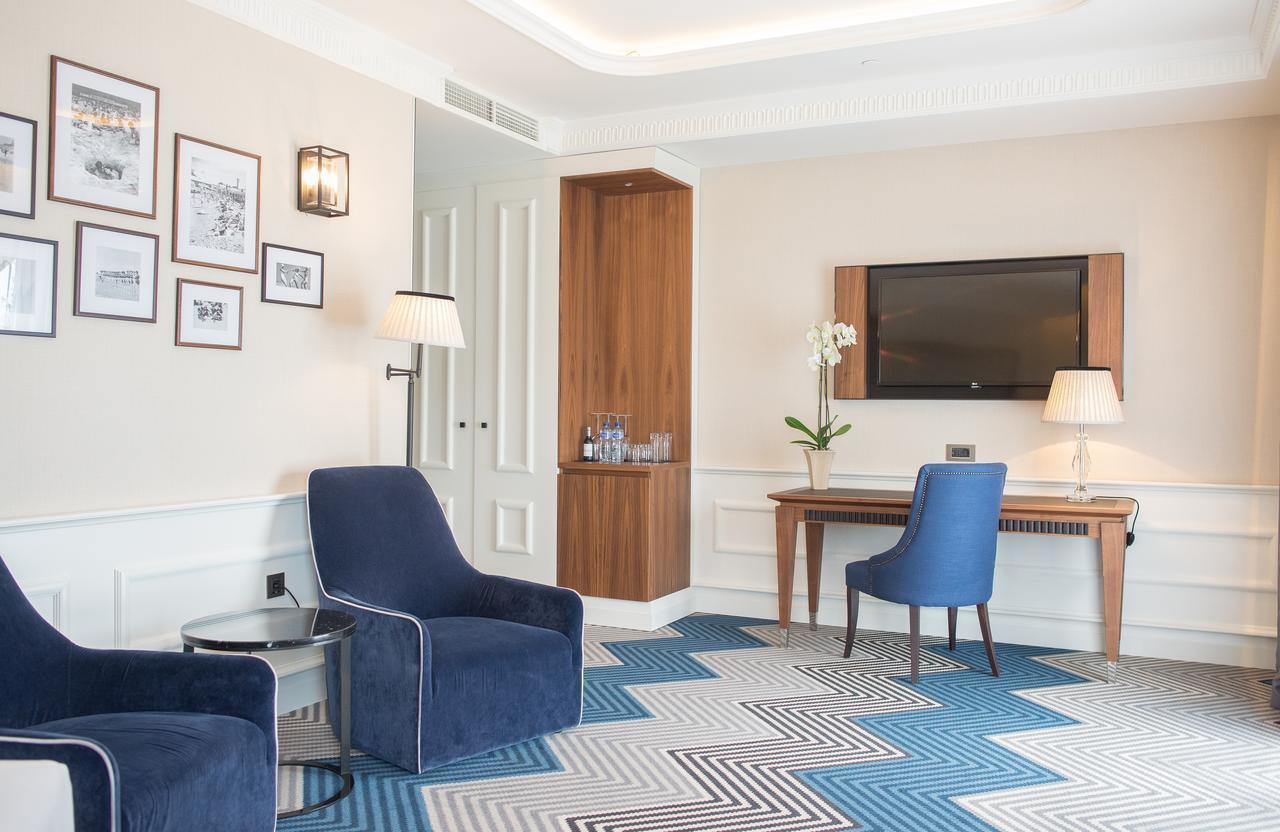 Boutique Hotel La Roche Tivat Exterior photo