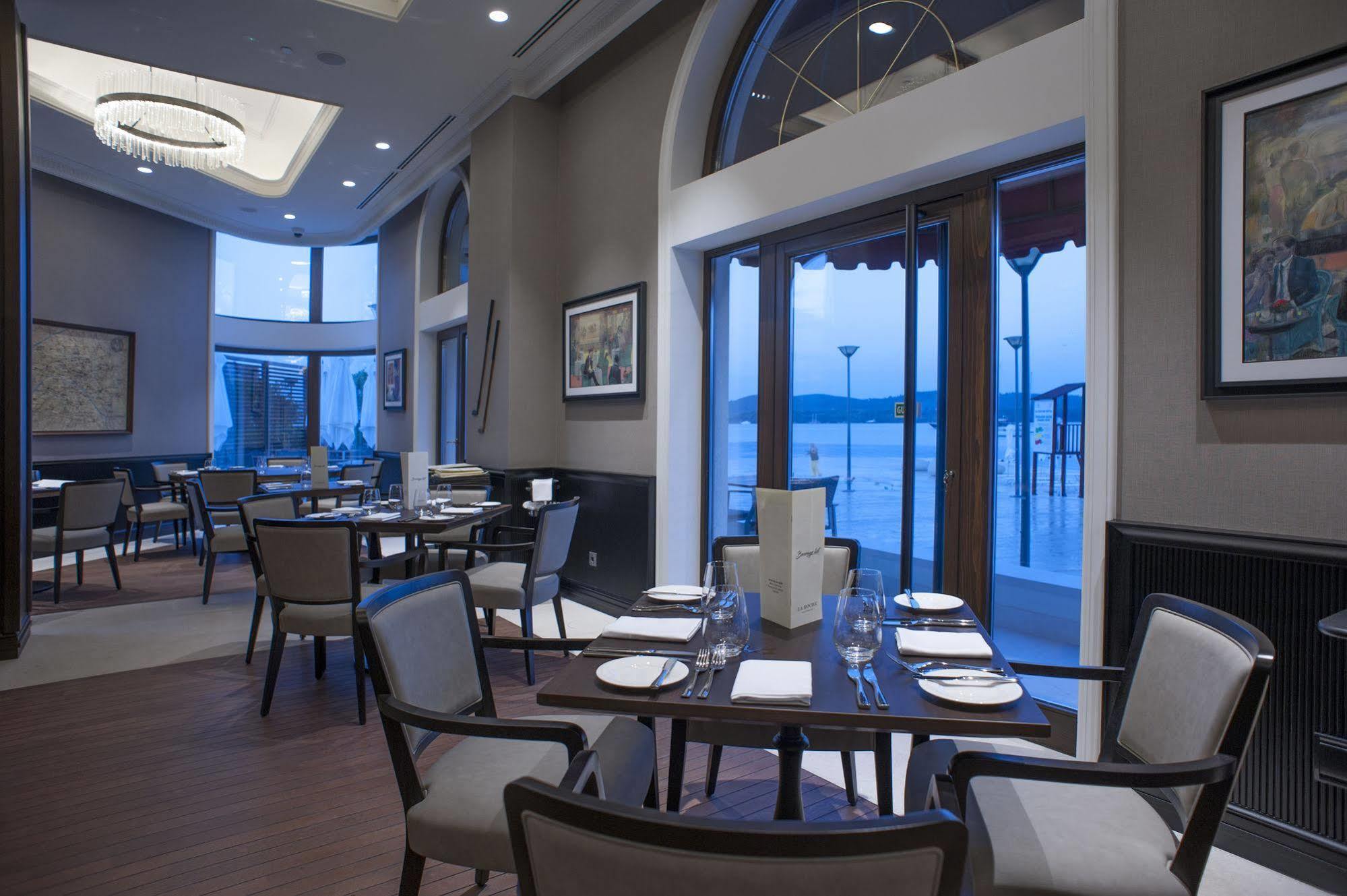 Boutique Hotel La Roche Tivat Exterior photo