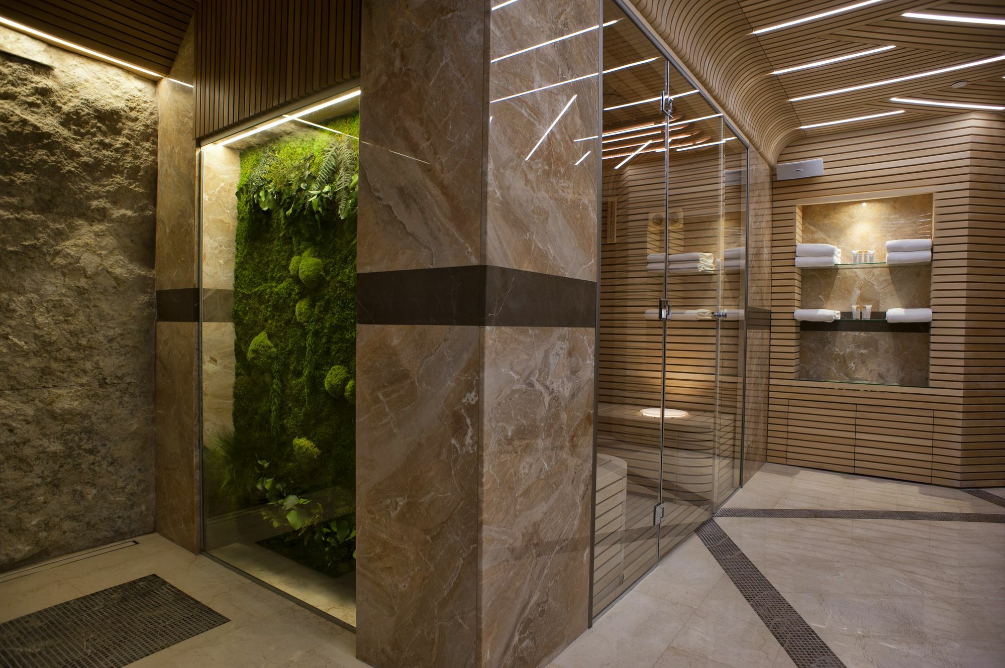 Boutique Hotel La Roche Tivat Exterior photo